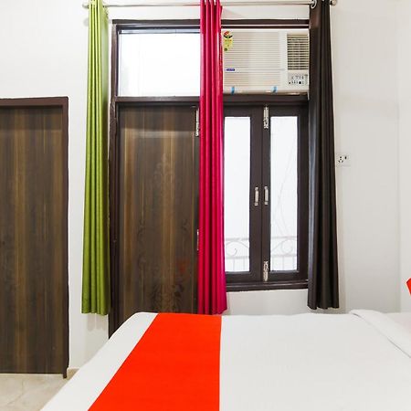 Hotel O Welcome Residency Gurgaon Esterno foto