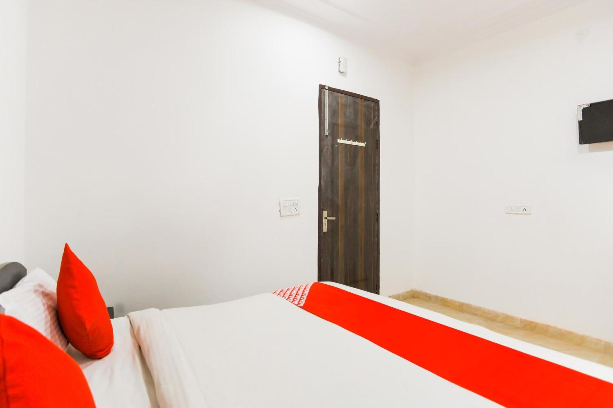 Hotel O Welcome Residency Gurgaon Esterno foto