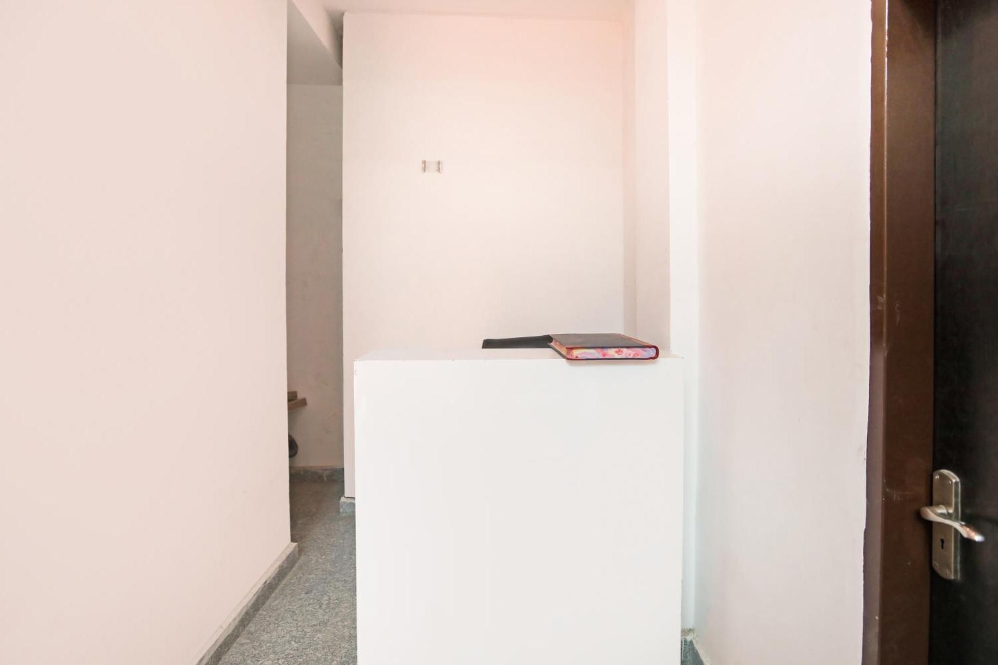 Hotel O Welcome Residency Gurgaon Esterno foto