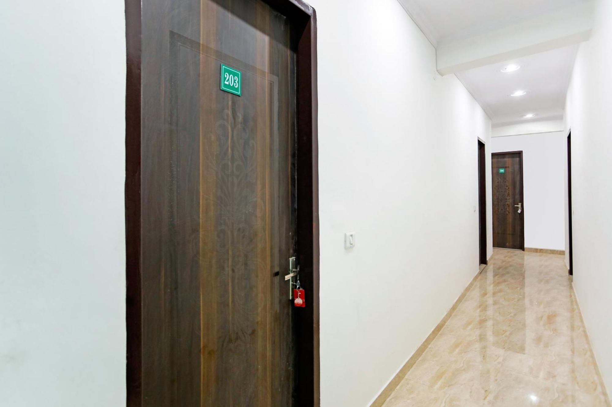 Hotel O Welcome Residency Gurgaon Esterno foto